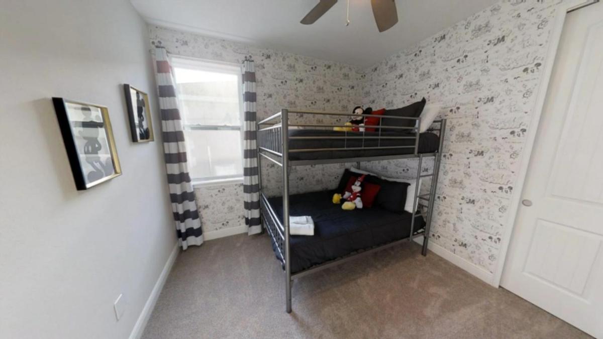 Popular attractions Area Nearby Property